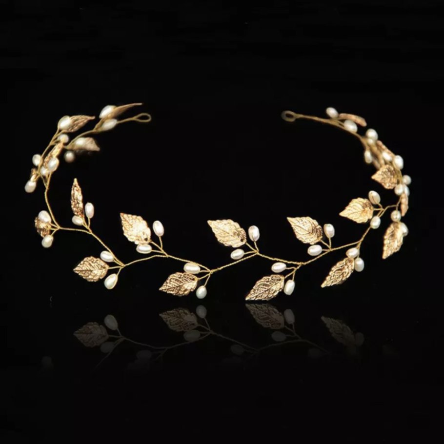 Венок из цветов свадебный