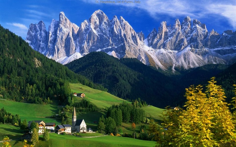 Долина Фунес Италия