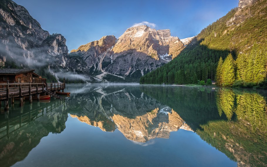 Озеро Брайес Южный Тироль Италия