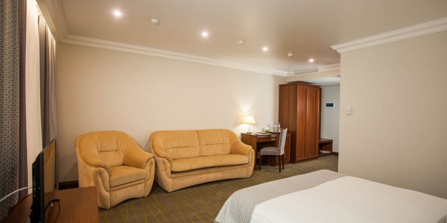 Отель Платан Южный