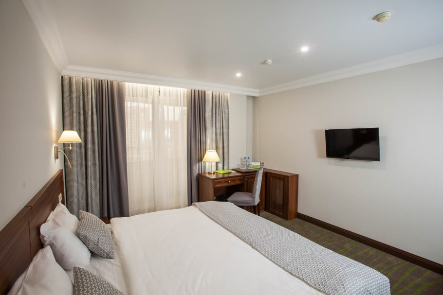 Гостиница Октябрьская Самара улучшенный Люкс