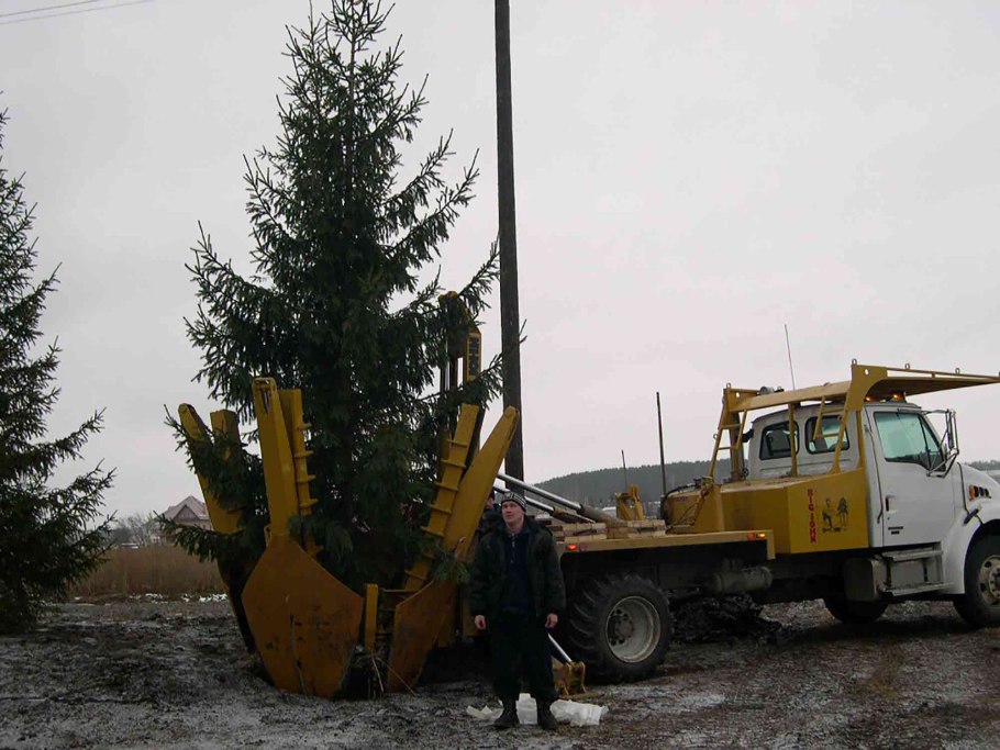 Машина для посадки крупномерных деревьев