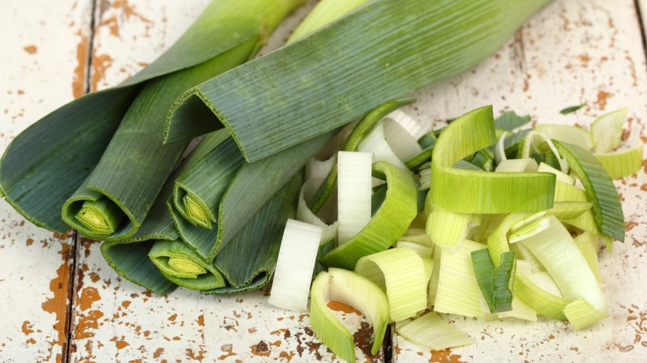 Лук порей с лимоном
