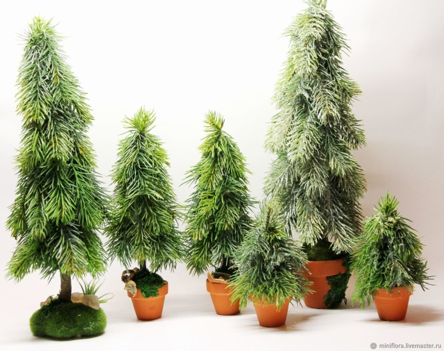 Елочка в горшке