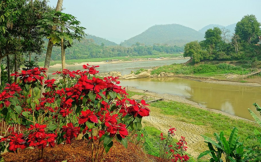 Река Меконг Лаос