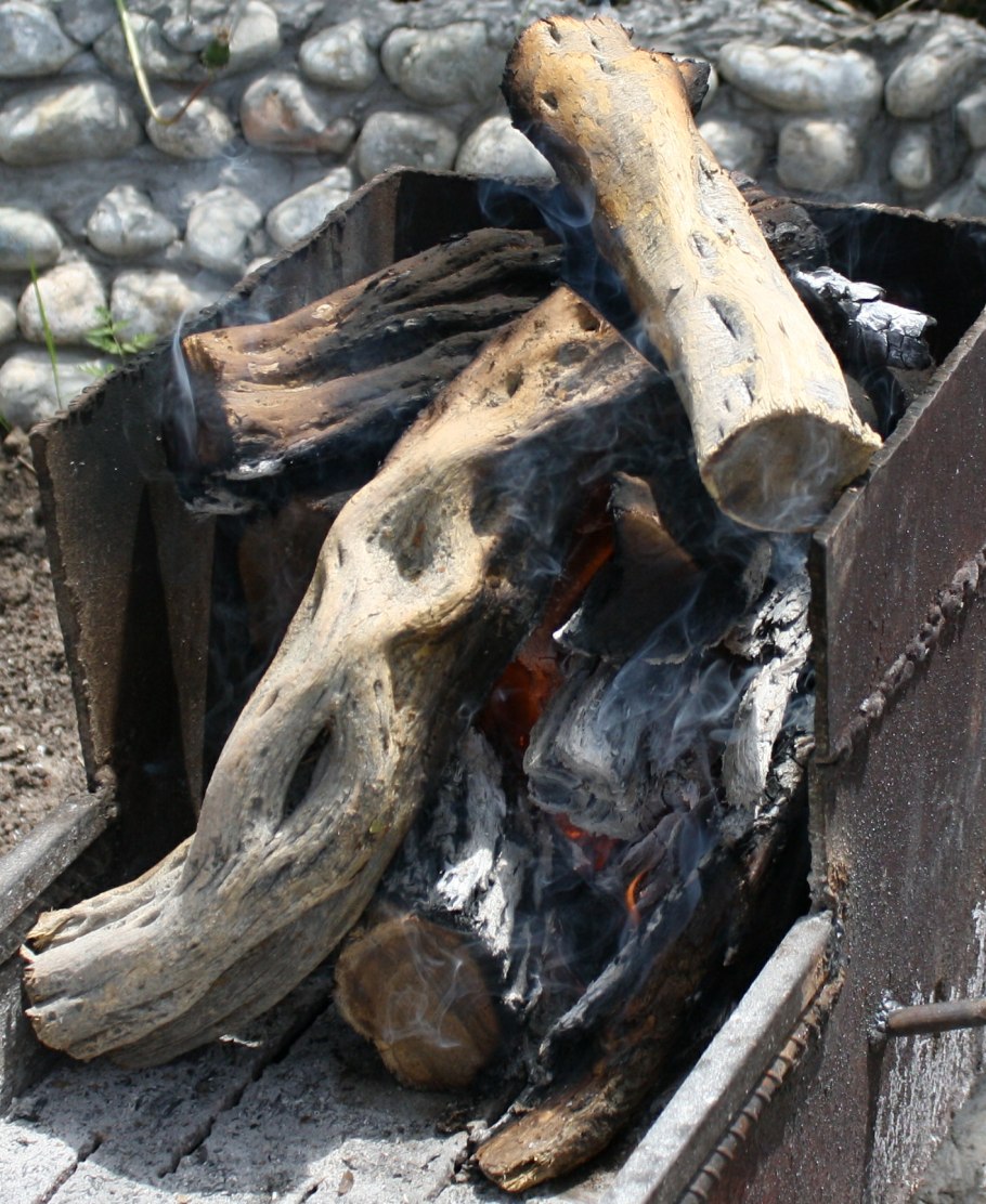 Саксаул дрова