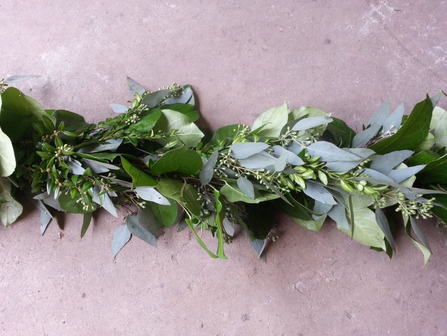 Рускус искусственный