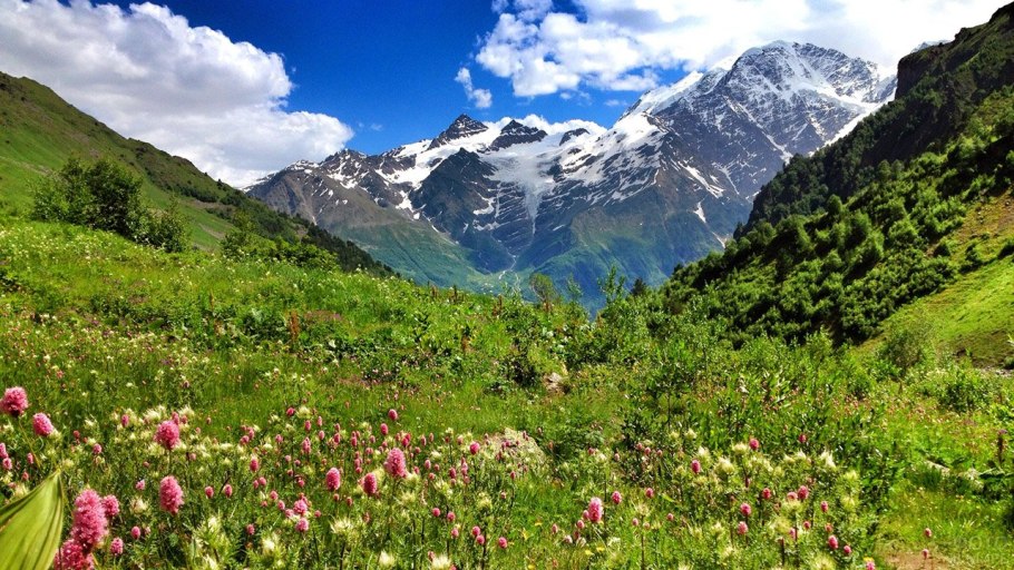 Поселок Нижний Архыз