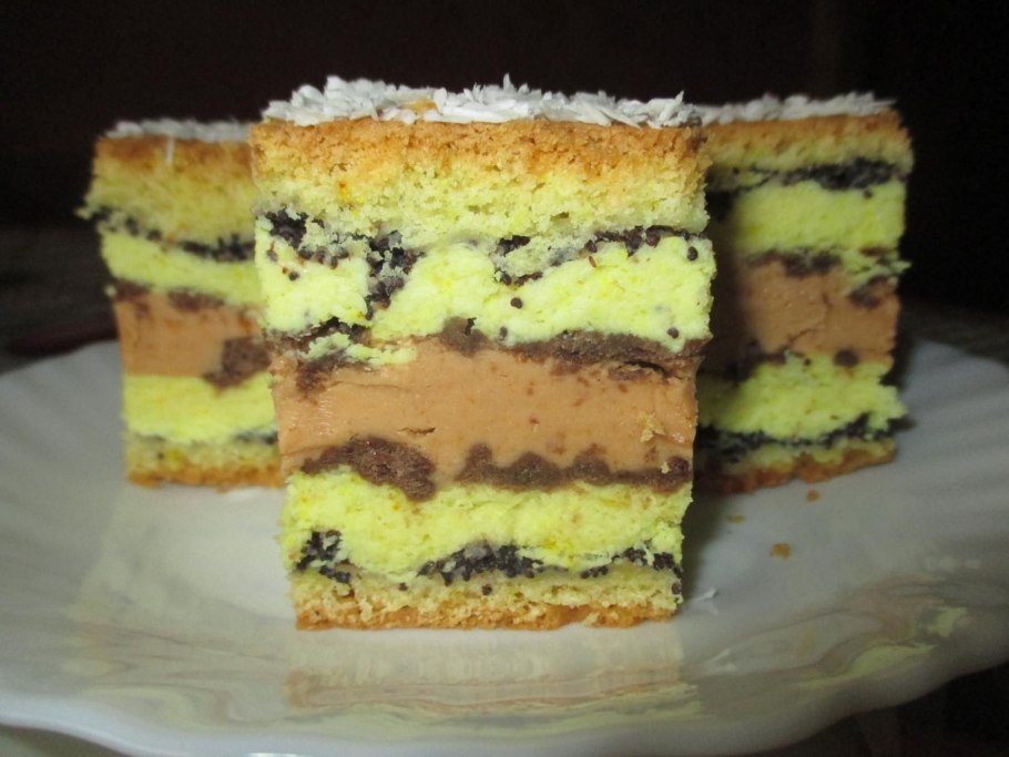 Пляцок вишиванка