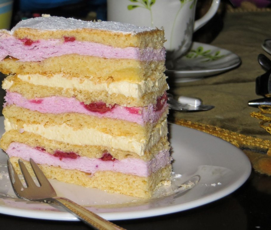 Пляцок с вишней Хлынов