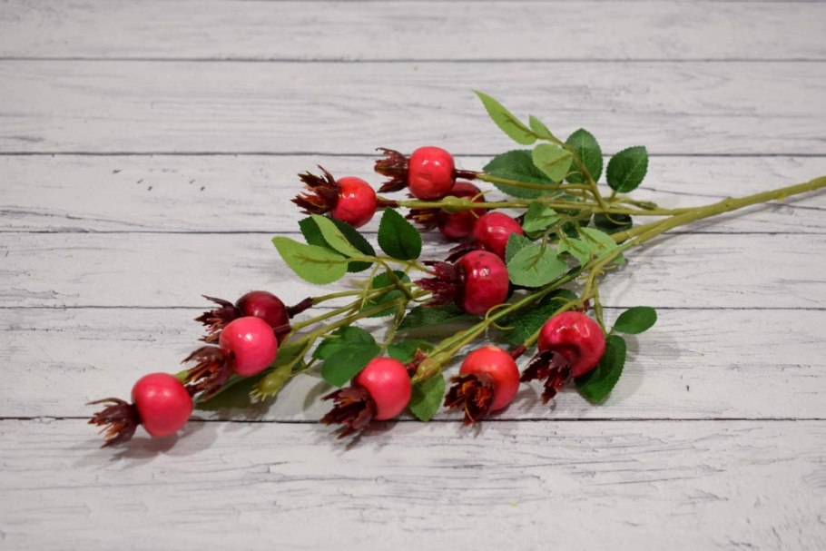 Ветка шиповника искусственная