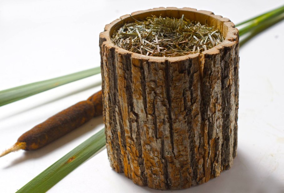 Кашпо из коры