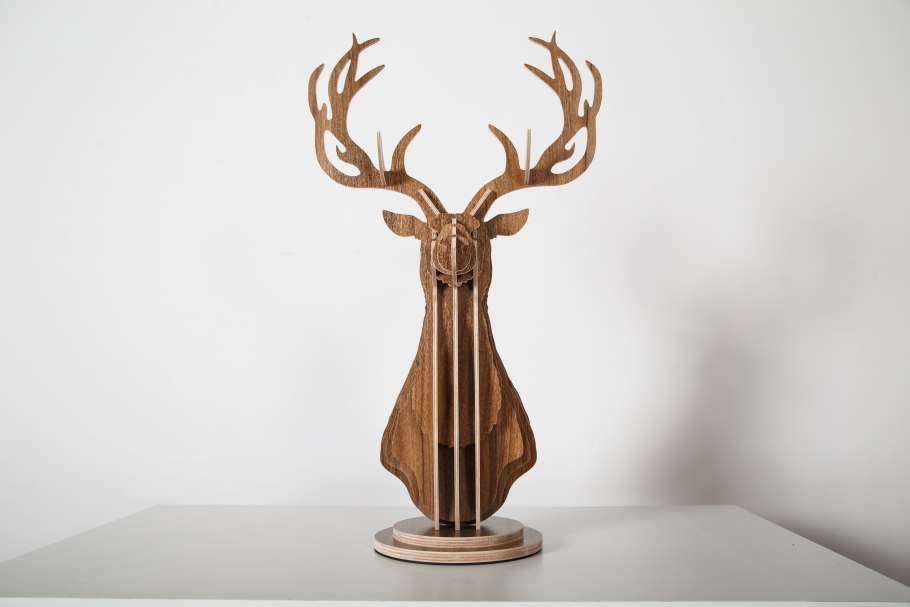 Разделочная доска олень