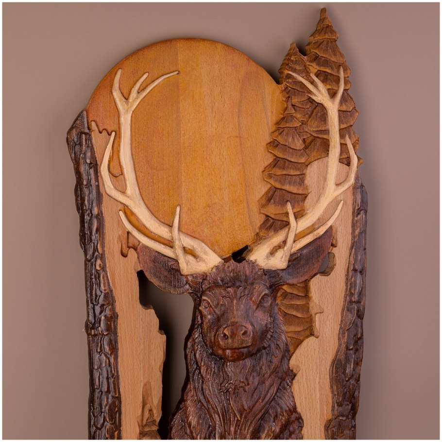 Апрель природа олени