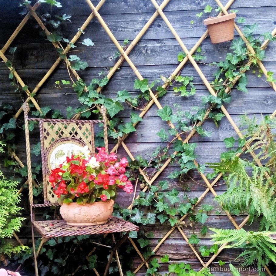 Деревянная решетка для вьющихся растений