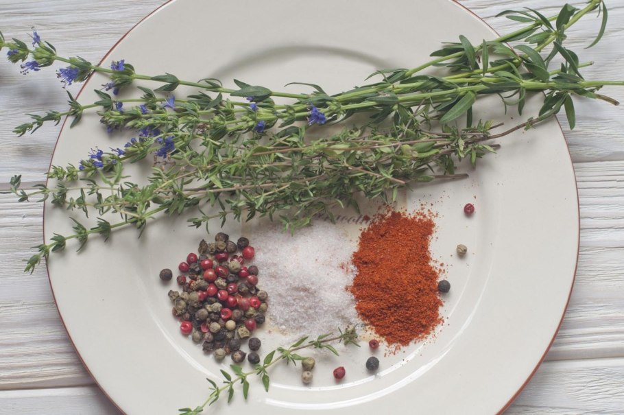 Розмарин это чабрец