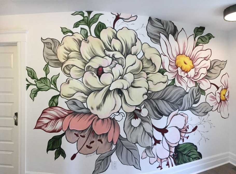 Цветочная роспись на стене
