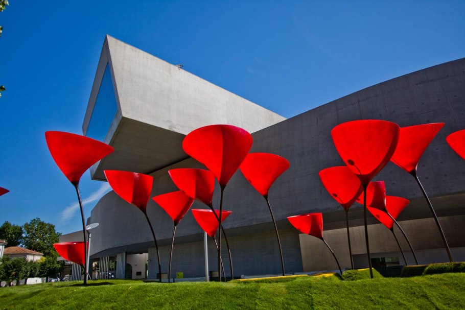 Инсталляция в архитектуре