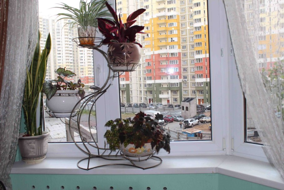 Подставка для цветов на подоконник