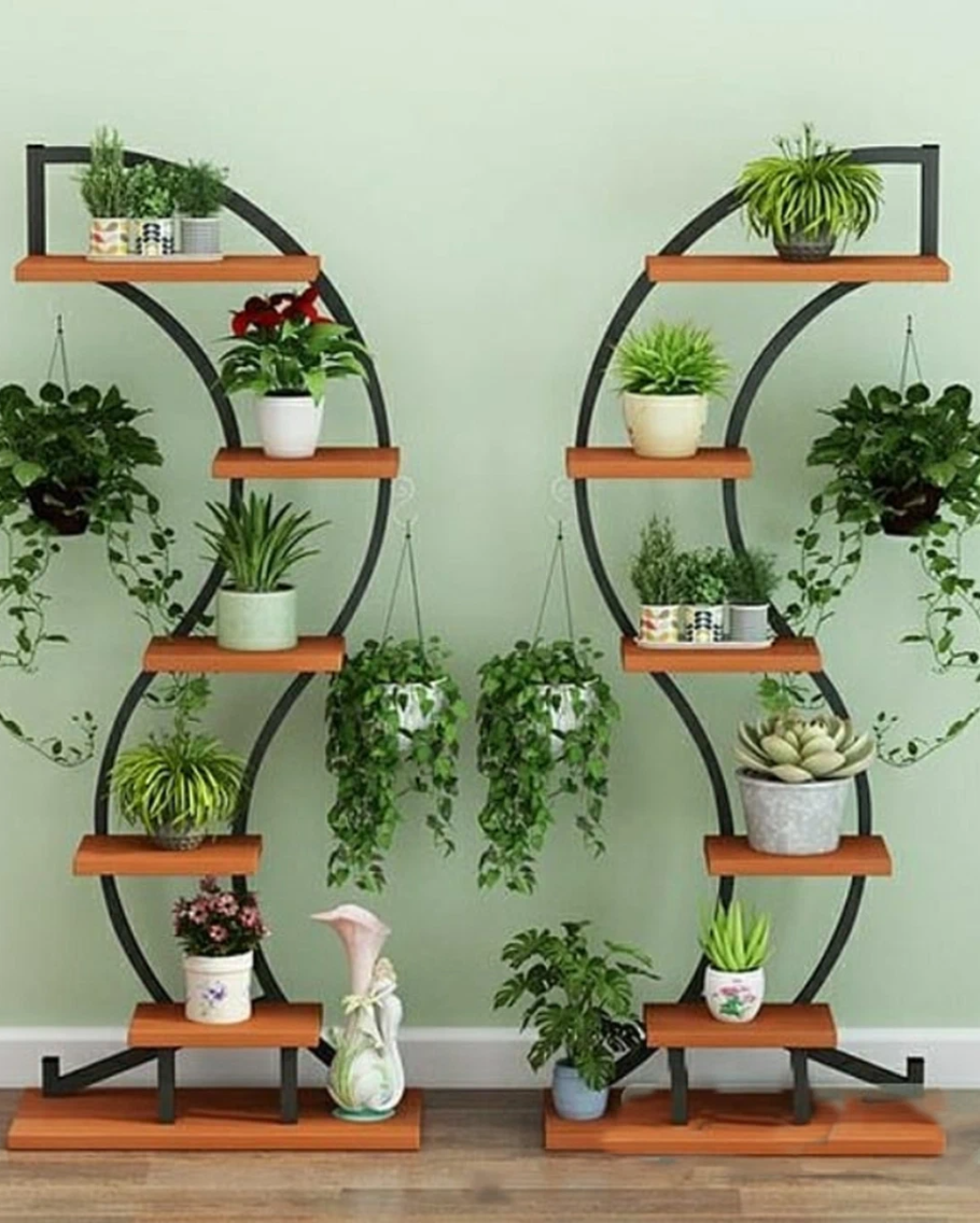 Полка с цветами