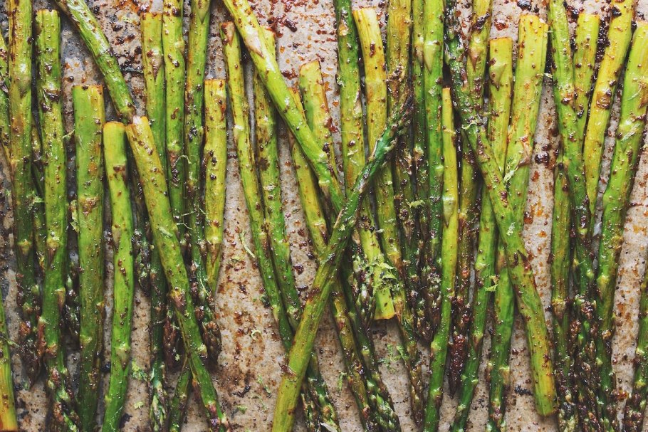 Стручки спаржи