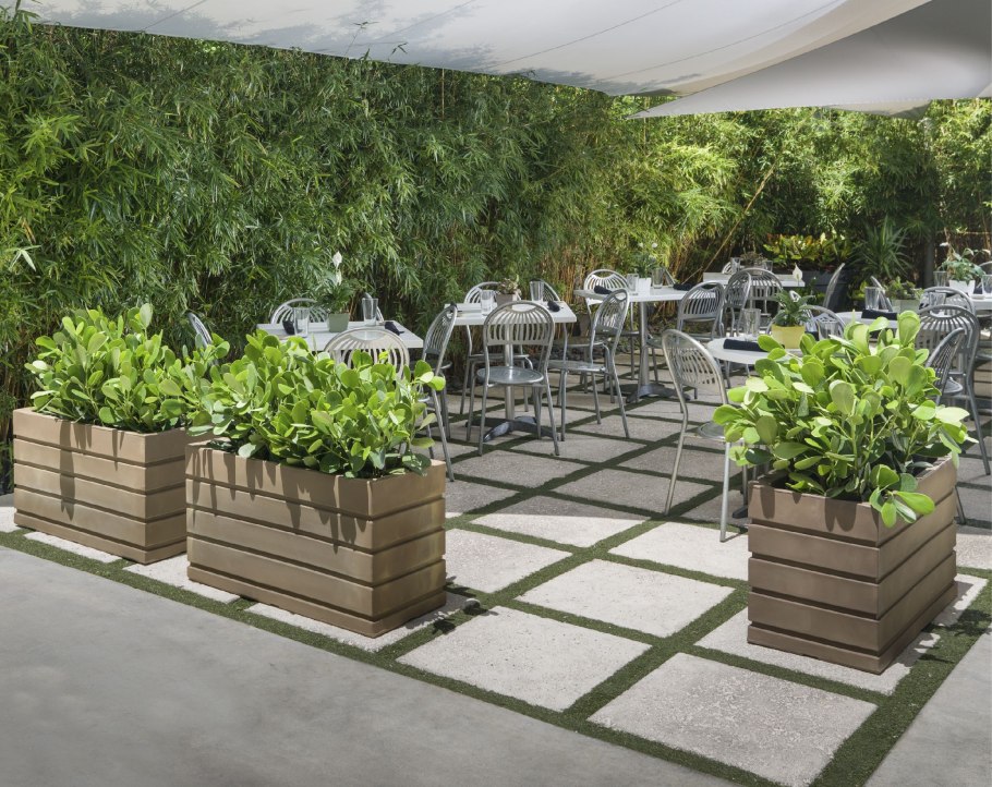 Контейнеры для растений уличные