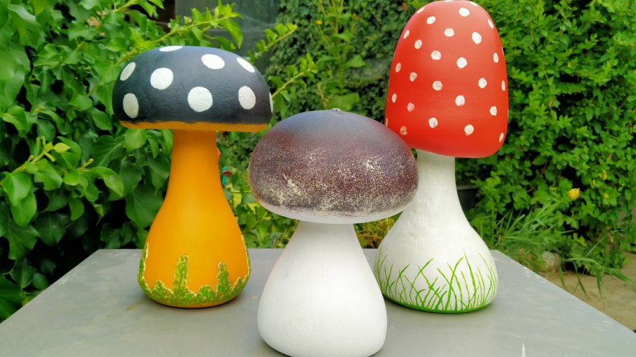 Грибы из цемента