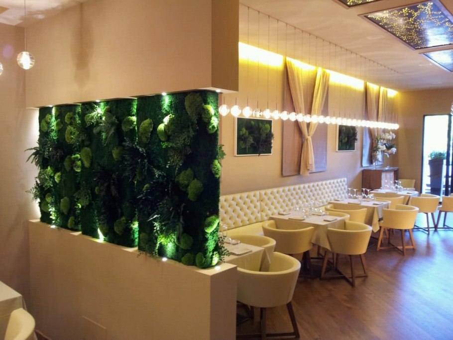 Мох в интерьере ресторана