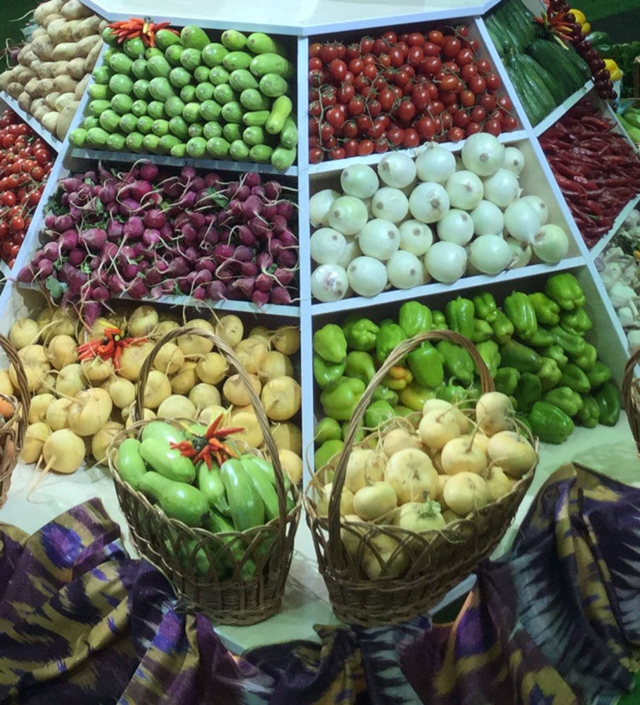 Фрукты в Узбекистане Олча