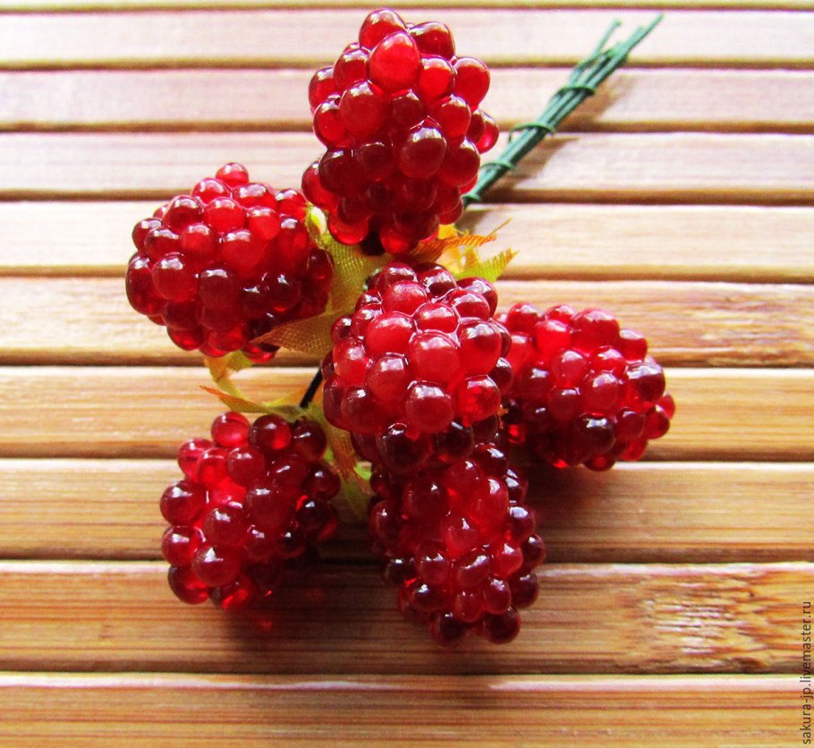 Душистая малина или Малиноклен