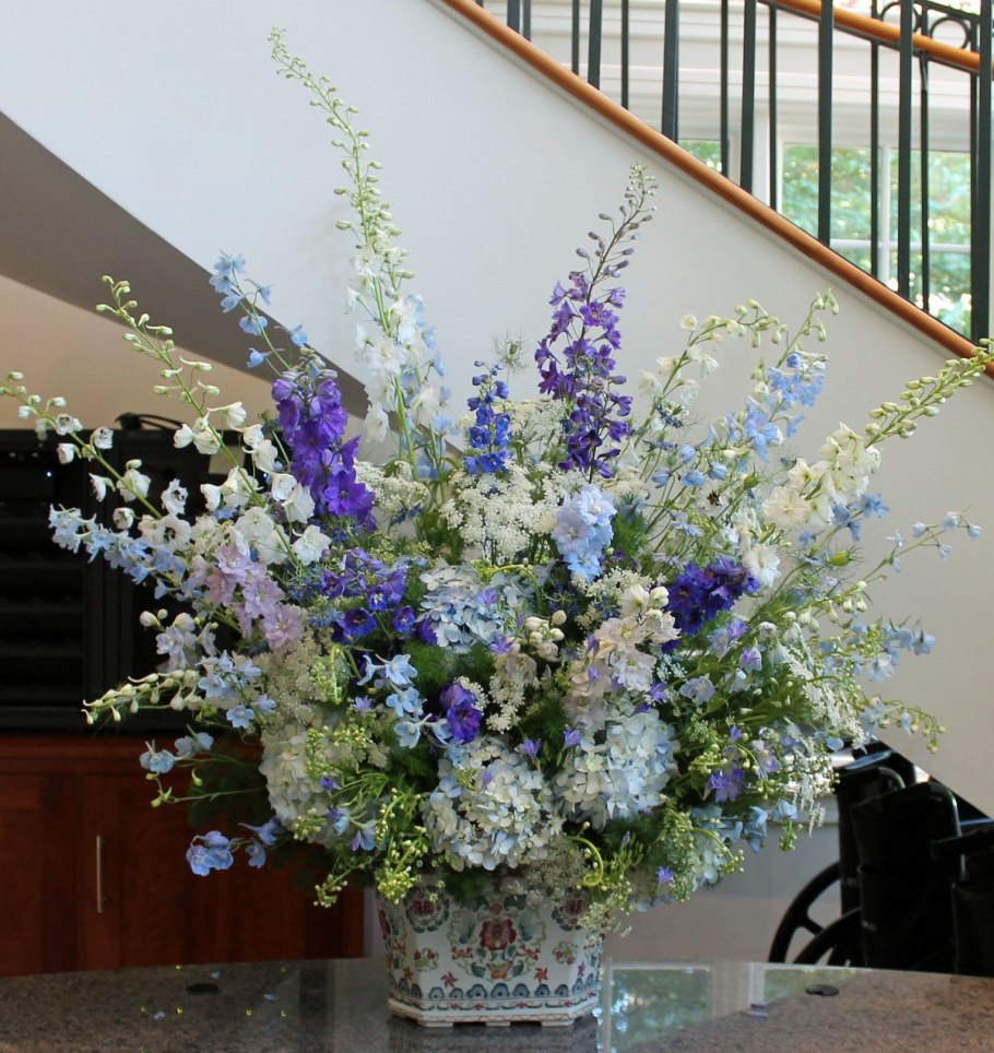 Пионы и люпины