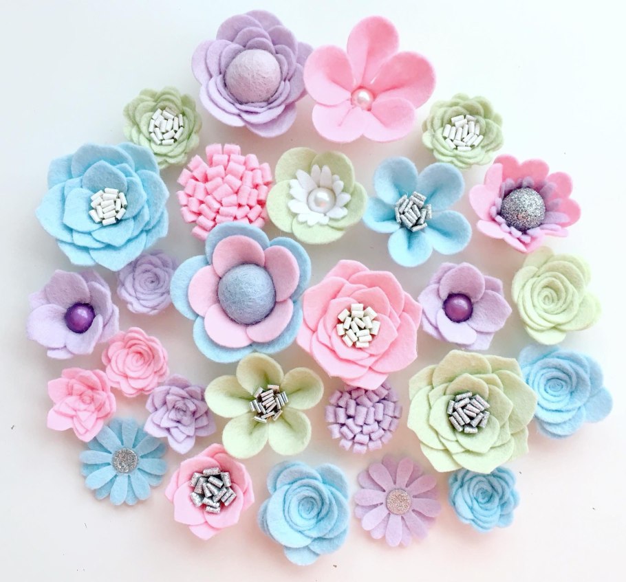 Одуванчик из пластиковых бутылок