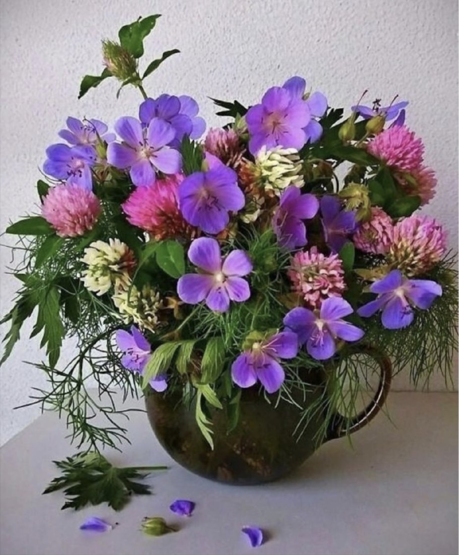 Петуния с вербеной и лобелией