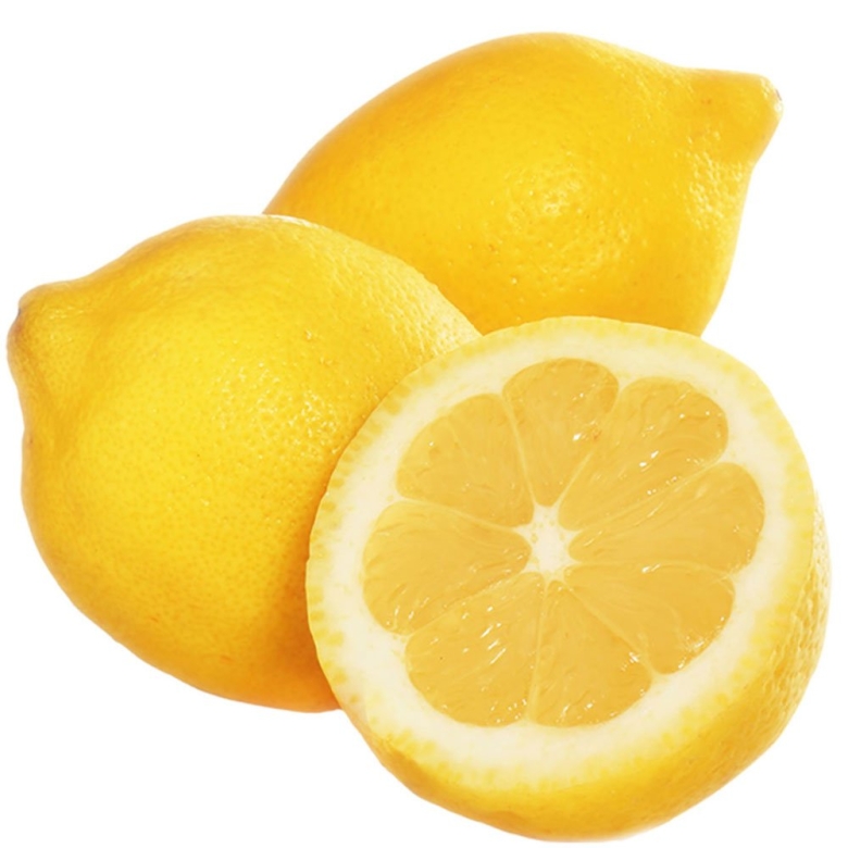 Лимон на белом фоне