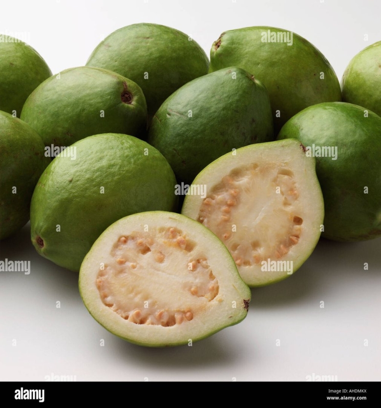 Гуава ярко зеленая