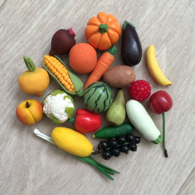 Овощи и фрукты из пластилина