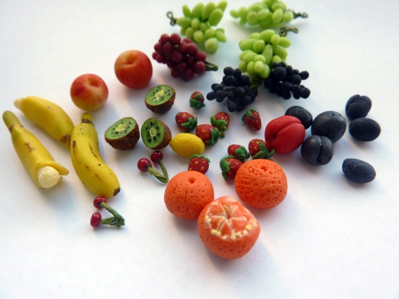 Фрукты из пластилина