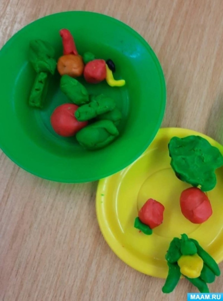 Лепка овощи и фрукты в младшей группе