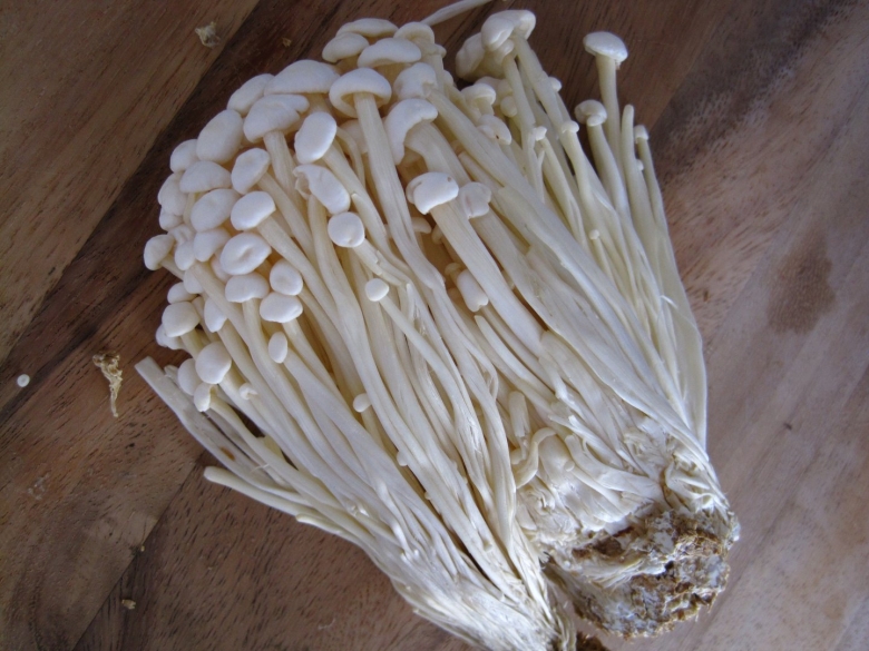 Корейские грибы Эноки