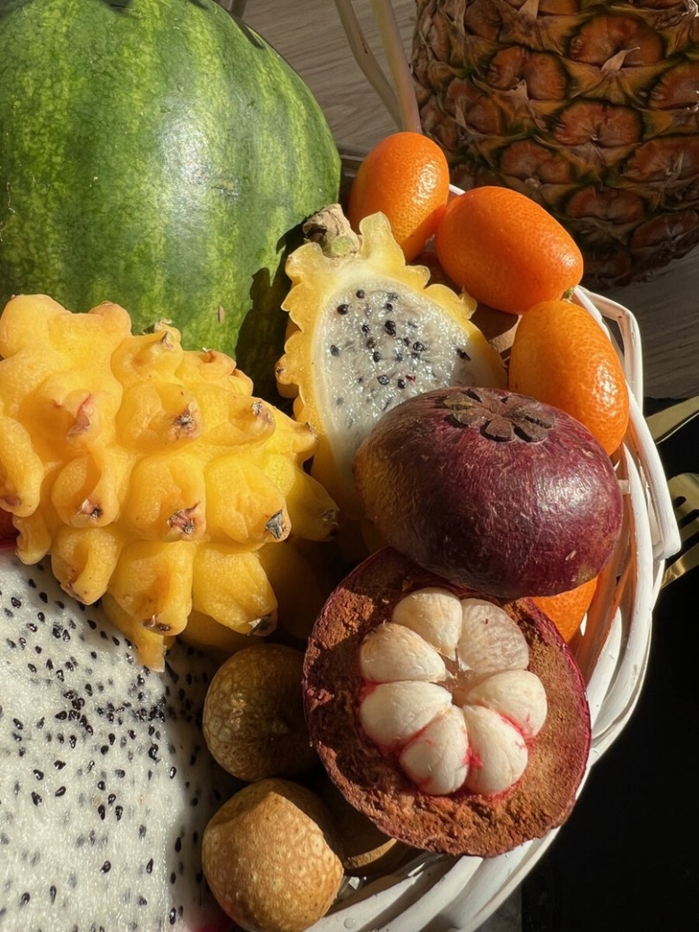 Экзотические фрукты манго