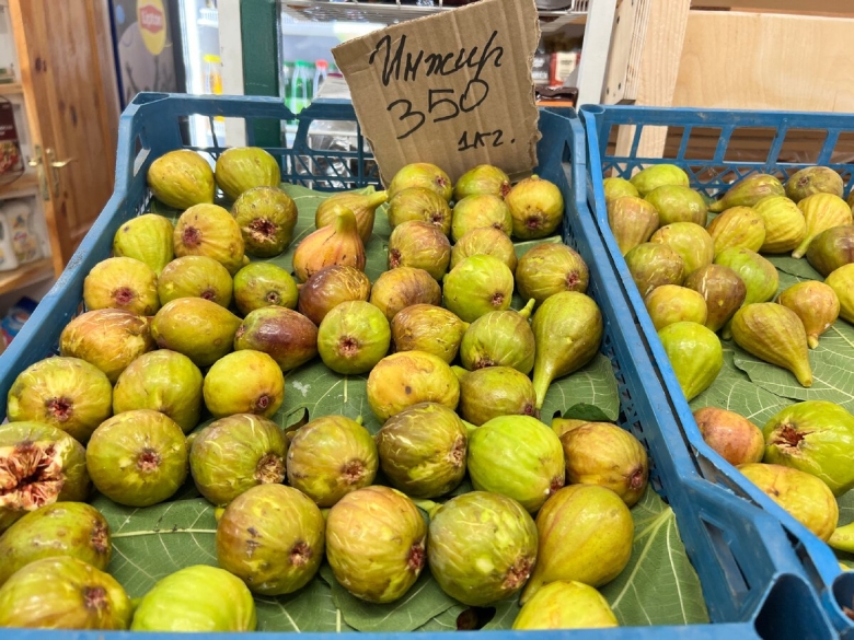 Зелёный фрукт из Абхазии название