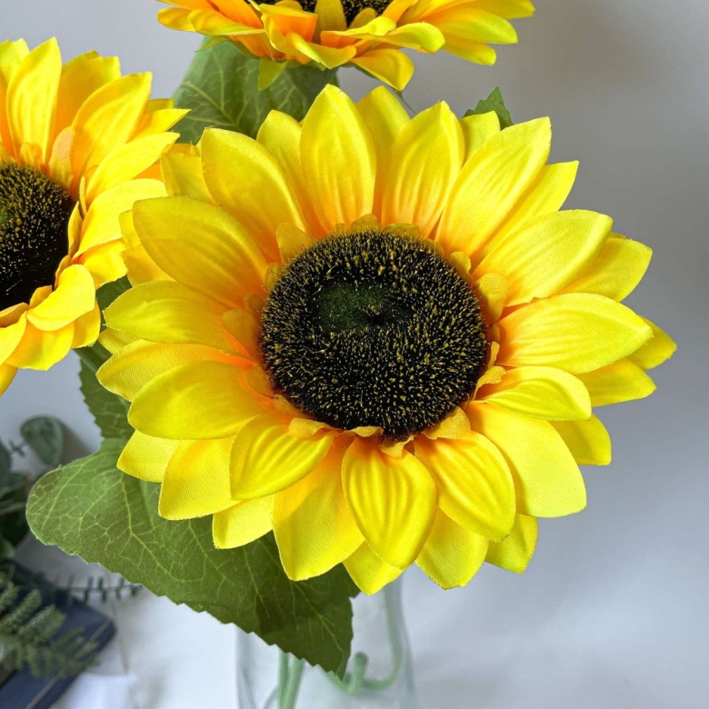 Подсолнух в горшке искусственный