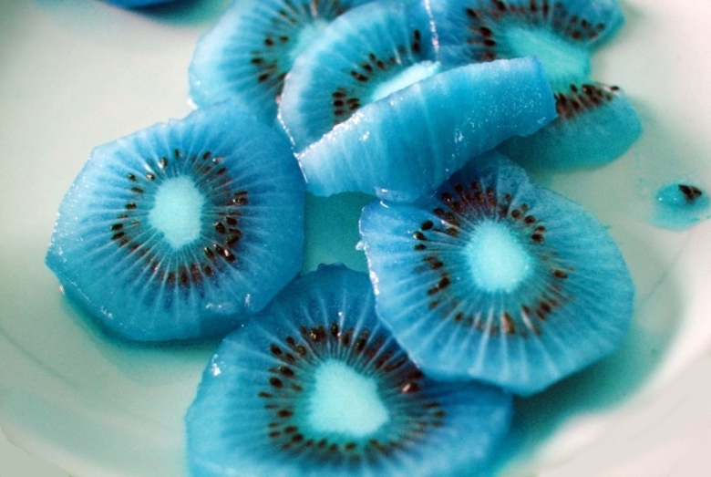 Еда бирюзового цвета