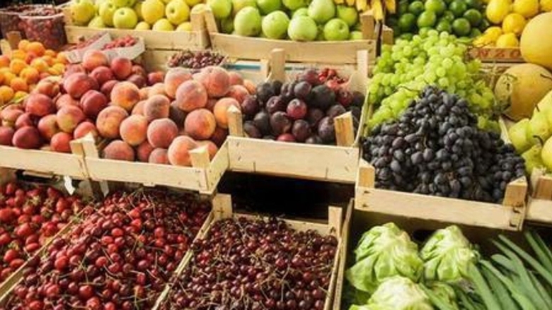 Фрукты на базаре