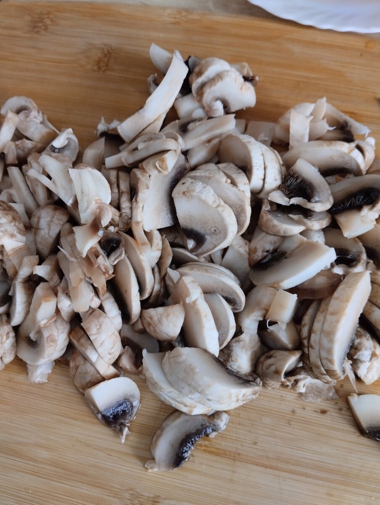 Грибы со сливками