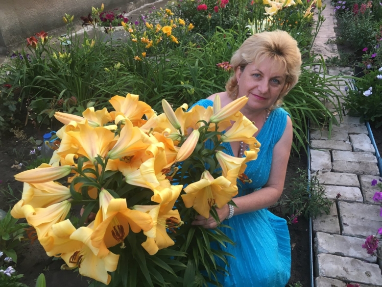 Лилия салтарелло saltarello