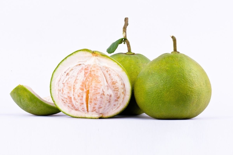 Экзотические фрукты помело