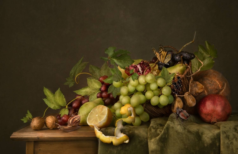 Натюрморт с фруктами
