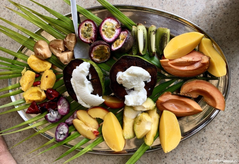 Тропические фрукты