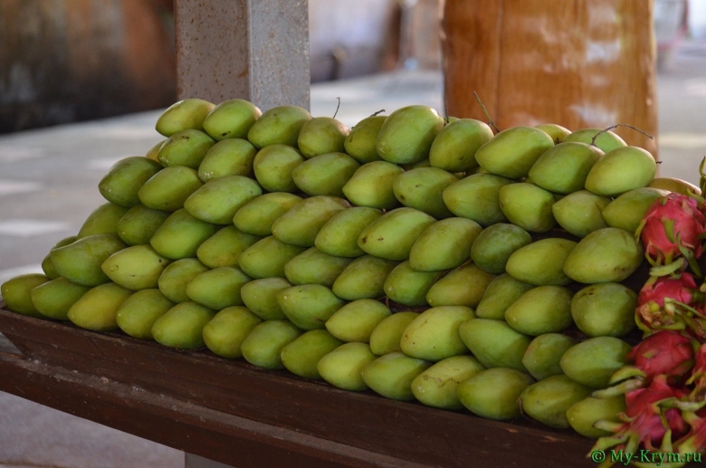 Зеленый тайский фрукт